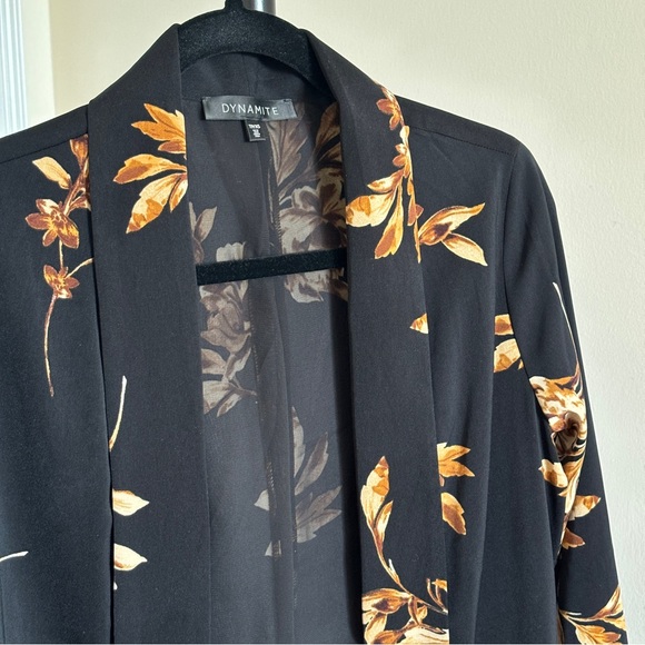 Dynamite Floral Belted Maxi Coat - Picture 3 of 8